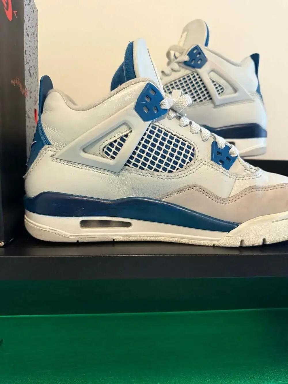 Jordan 4 Retro Military Blue (2024) GS size 6Y (womens 7.5)